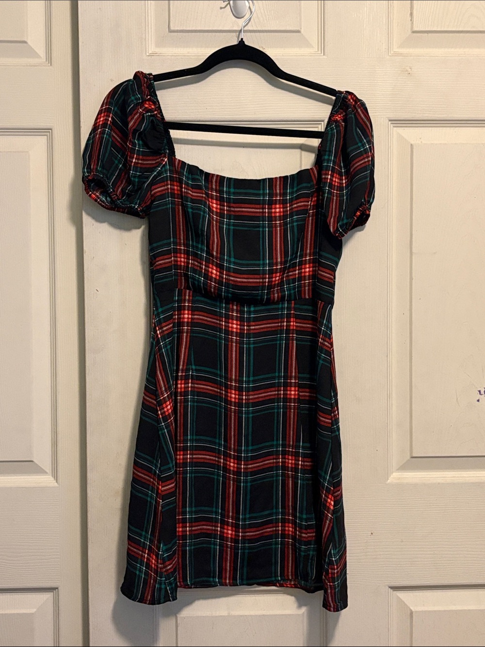 Francesca's Collections Red and Green Tartan Puff-Sleeve Mini Dress